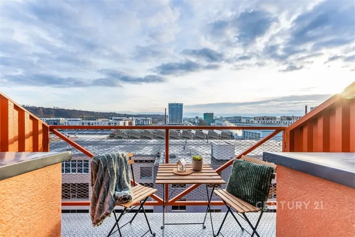 Pronájem bytu 1+kk, Praha, Kolbenova, 33 m2