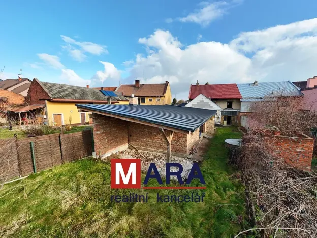 Prodej rodinného domu, Charváty, 172 m2