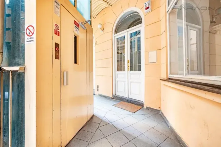 Prodej bytu 4+kk, Praha - Staré Město, Smetanovo nábřeží, 142 m2