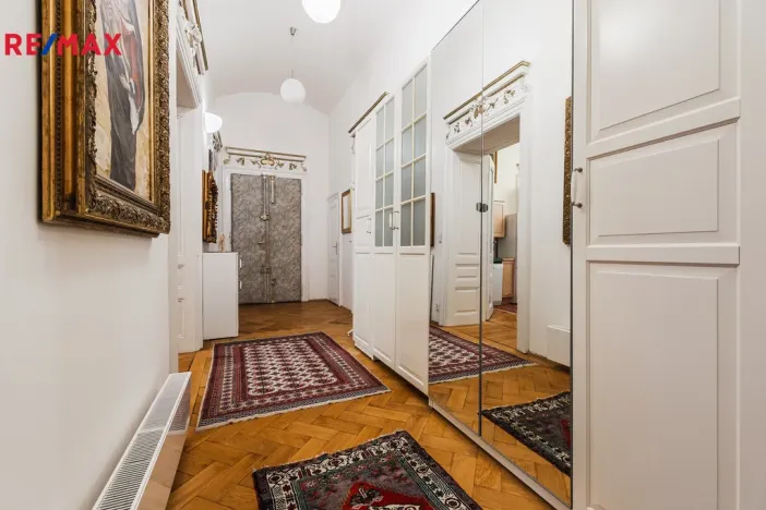 Pronájem bytu 4+1, Praha - Nové Město, Na Zderaze, 180 m2