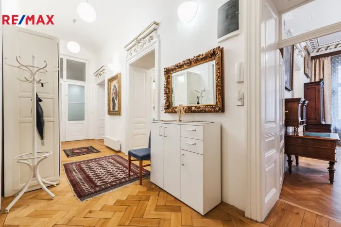 Pronájem bytu 4+1, Praha - Nové Město, Na Zderaze, 180 m2