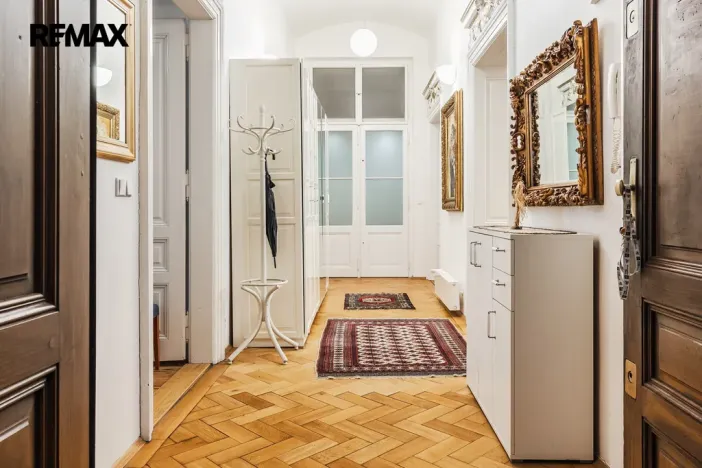 Pronájem bytu 4+1, Praha - Nové Město, Na Zderaze, 180 m2