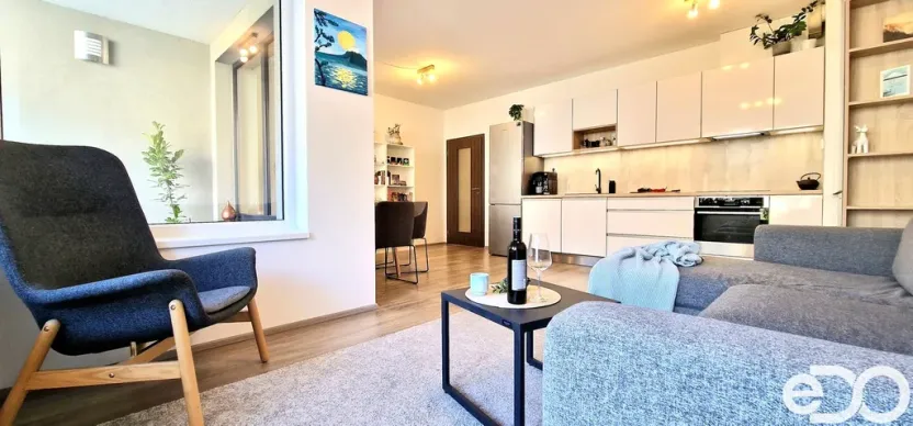 Pronájem bytu 2+kk, Praha, Medunova, 59 m2