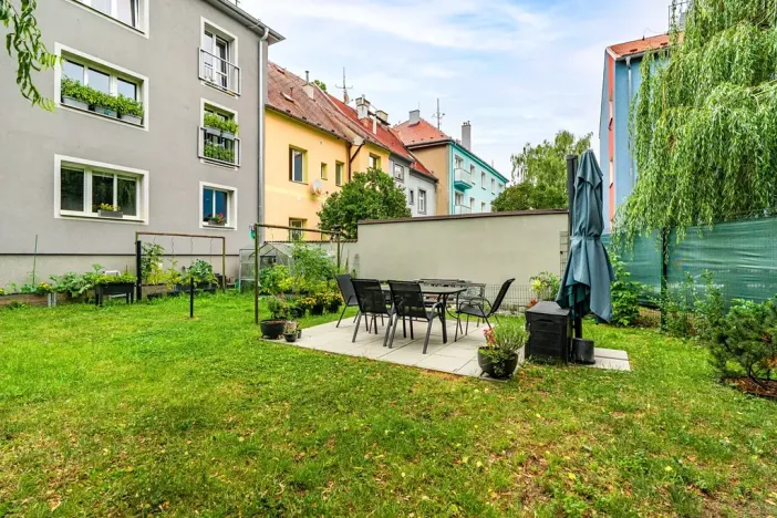 Pronájem bytu 1+1, Chomutov, Grégrova, 42 m2