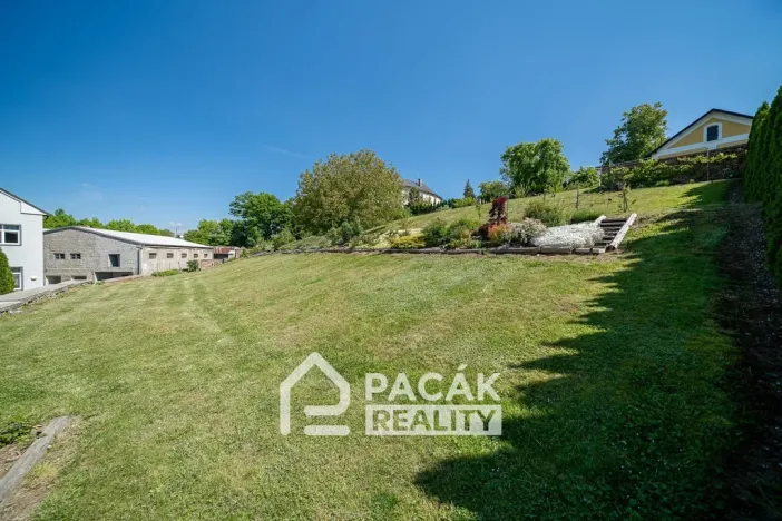 Prodej výrobních prostor, Tršice, 1000 m2