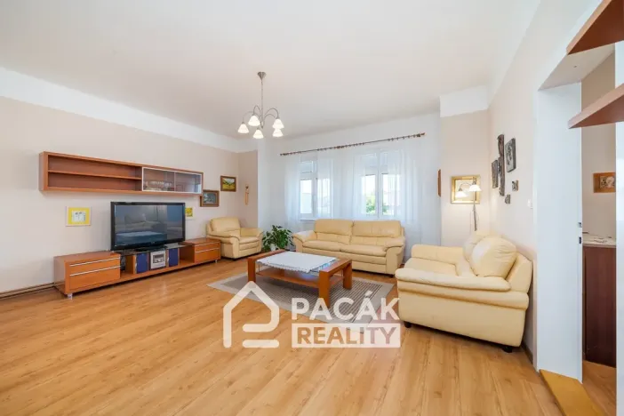 Prodej rodinného domu, Tršice, 700 m2