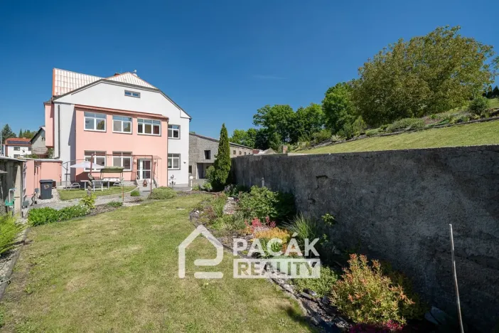 Prodej rodinného domu, Tršice, 700 m2