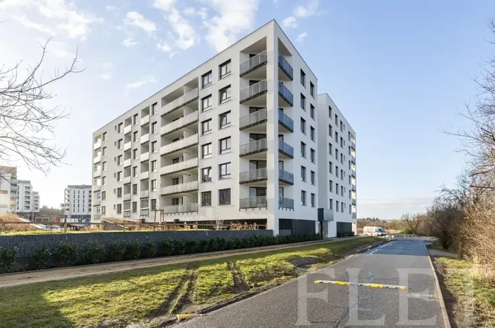 Pronájem bytu 1+kk, Praha - Hlubočepy, Baarové, 31 m2