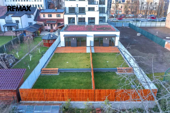 Prodej bytu 2+kk, Hradec Králové - Pražské Předměstí, Gočárova třída, 203 m2