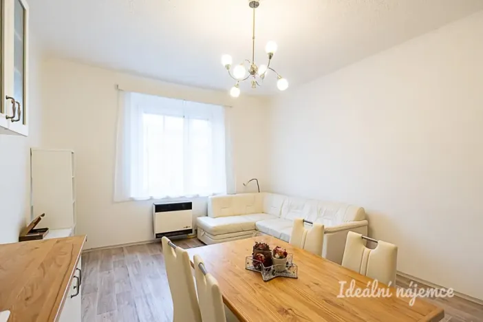 Pronájem bytu 2+kk, Praha - Holešovice, Osadní, 46 m2