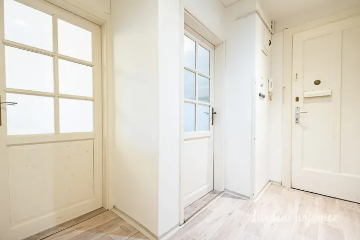 Pronájem bytu 2+kk, Praha - Holešovice, Osadní, 46 m2