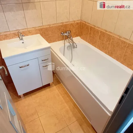 Pronájem bytu 2+1, Děčín - Děčín VI-Letná, Slezská, 65 m2