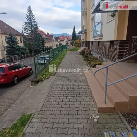 Pronájem bytu 2+1, Děčín - Děčín VI-Letná, Slezská, 65 m2