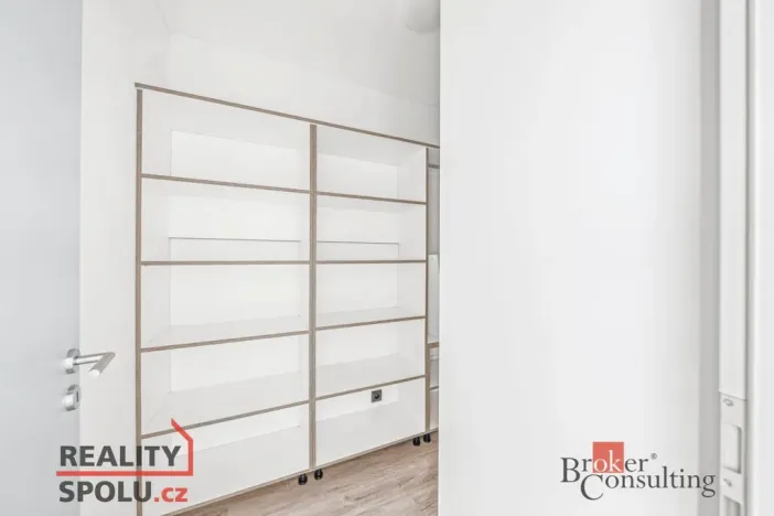 Prodej rodinného domu, Pečky - Velké Chvalovice, Za Statkem, 166 m2