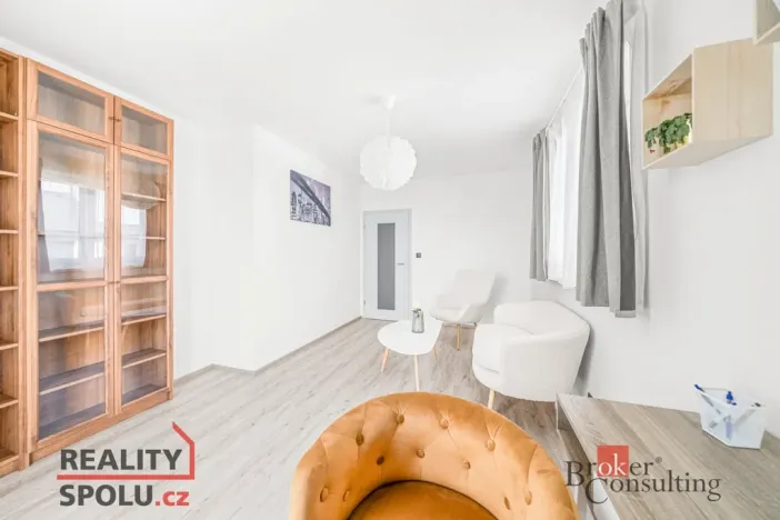 Prodej rodinného domu, Pečky - Velké Chvalovice, Za Statkem, 166 m2