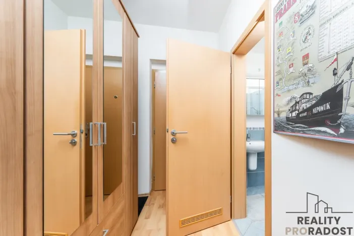 Prodej bytu 1+kk, Praha, Přeučilova, 35 m2