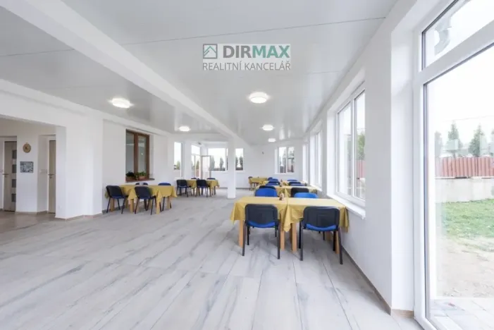 Pronájem skladu, Spálené Poříčí, Zámecká, 1000 m2