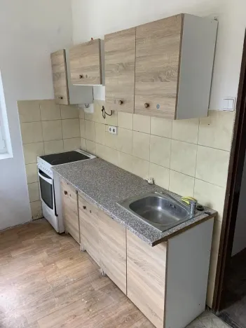 Pronájem bytu 1+1, Kolín - Kolín V, Sadová, 43 m2