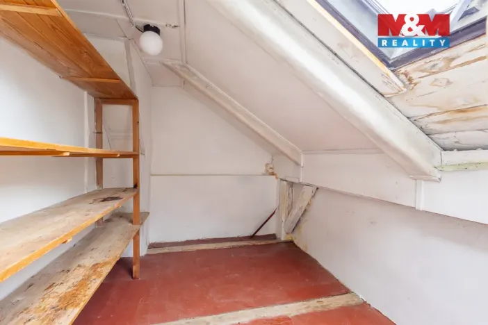 Prodej rodinného domu, Jenišovice, 140 m2