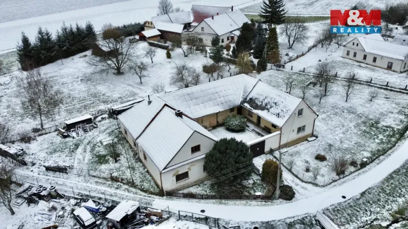 Prodej rodinného domu, Třebařov, 336 m2