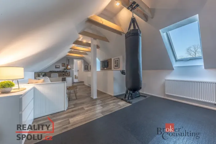 Prodej rodinného domu, Zlonín, U Rybníka, 291 m2