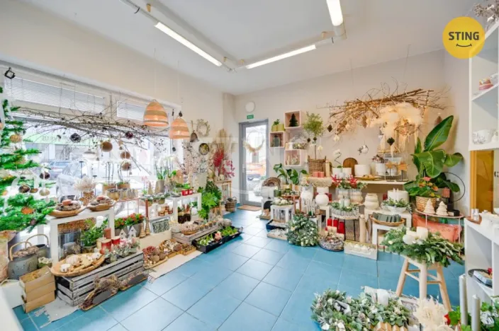 Prodej komerční nemovitosti, Zlín, Kvítková, 609 m2