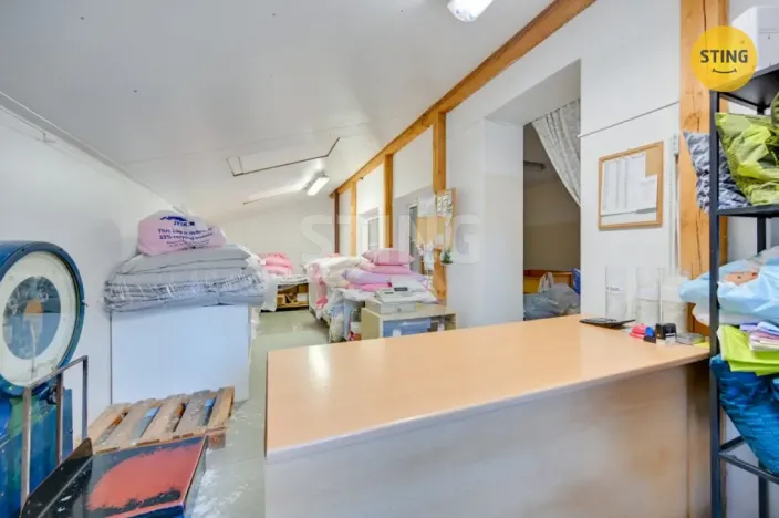 Prodej komerční nemovitosti, Zlín, Kvítková, 609 m2