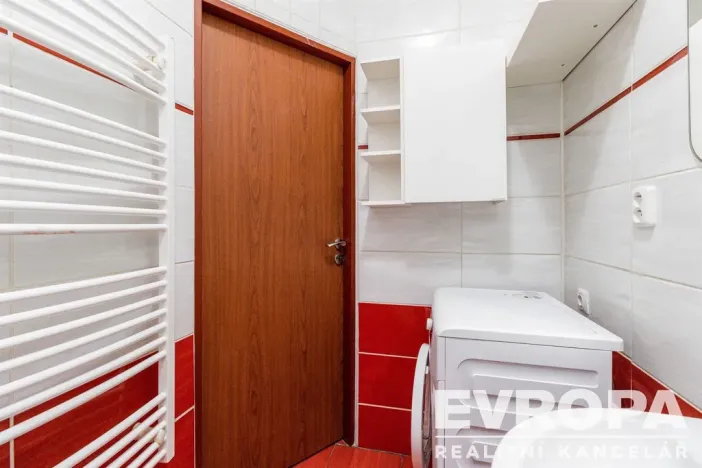 Pronájem bytu 2+1, Pardubice, Jungmannova, 59 m2