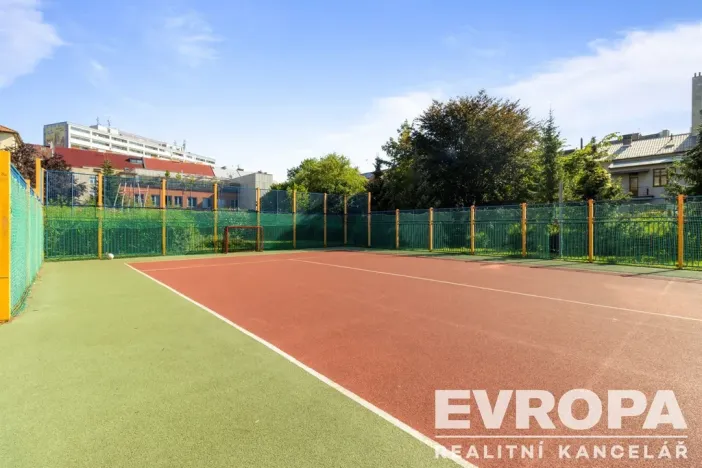 Pronájem bytu 2+1, Pardubice, Jungmannova, 59 m2