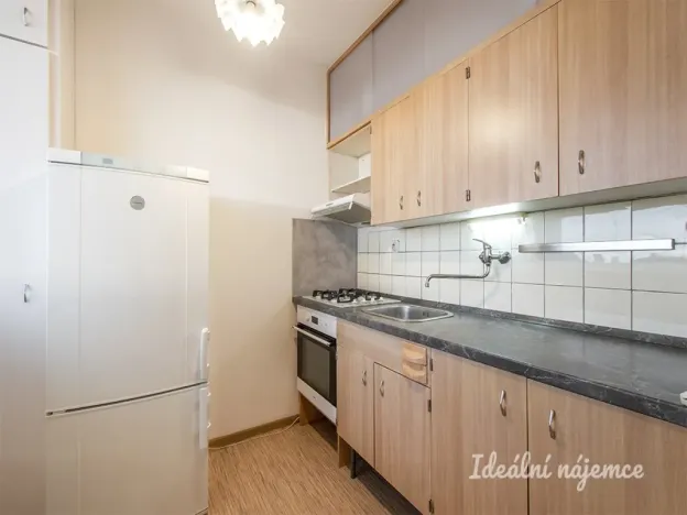 Pronájem bytu 1+1, Praha - Záběhlice, Bramboříková, 32 m2