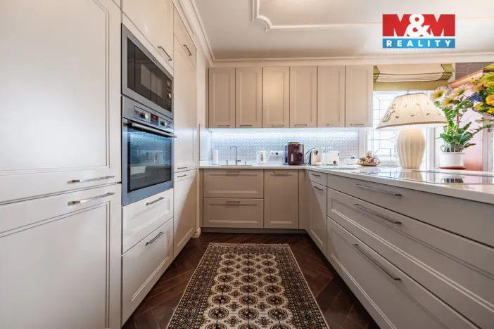 Prodej bytu 3+kk, Praha - Horní Měcholupy, Mantovská, 90 m2