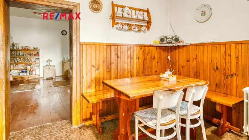 Prodej rodinného domu, Provodín, 290 m2