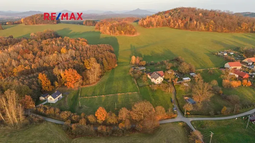 Prodej rodinného domu, Provodín, 290 m2