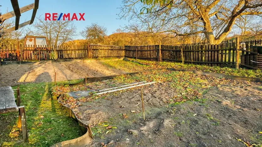 Prodej rodinného domu, Provodín, 290 m2