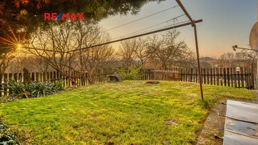 Prodej rodinného domu, Provodín, 290 m2