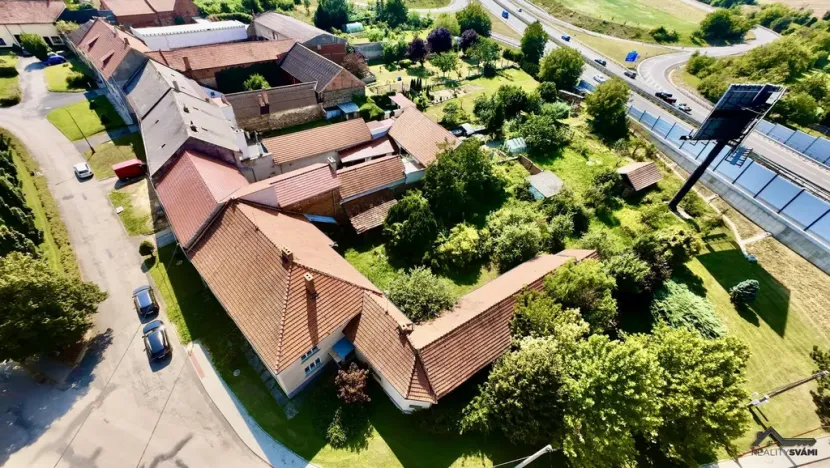 Prodej rodinného domu, Drysice, 349 m2