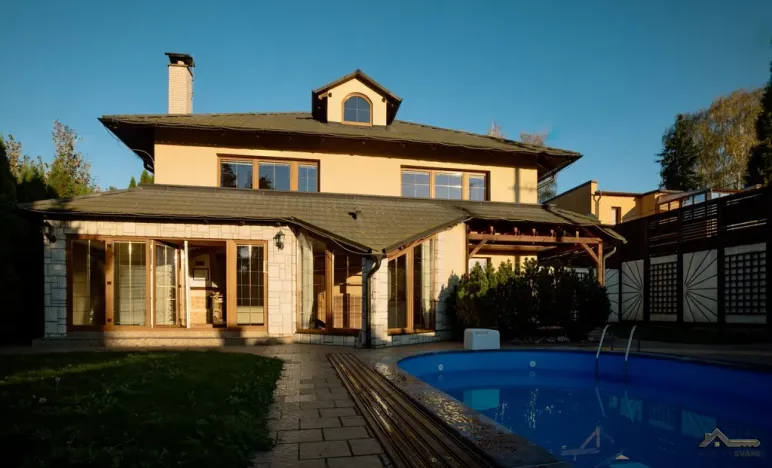 Prodej rodinného domu, Baška, 420 m2