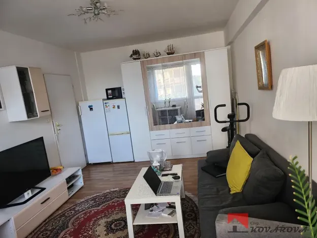 Prodej bytu 2+kk, Kralupy nad Vltavou, sídl. Hůrka, 38 m2