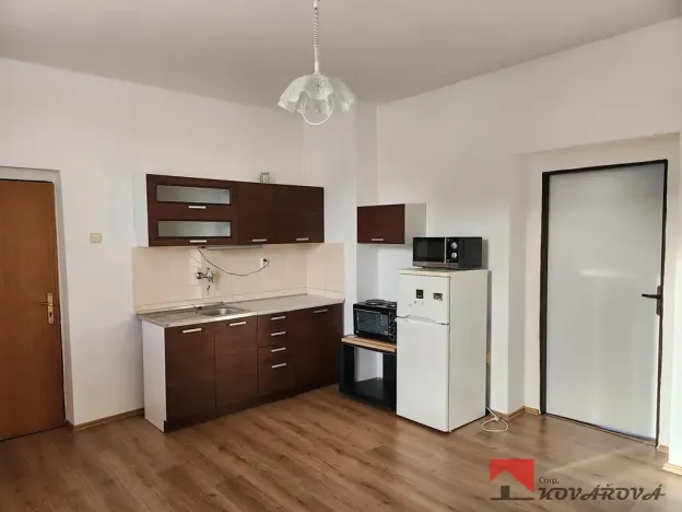 Pronájem bytu 2+kk, Brandýsek, Slánská, 40 m2