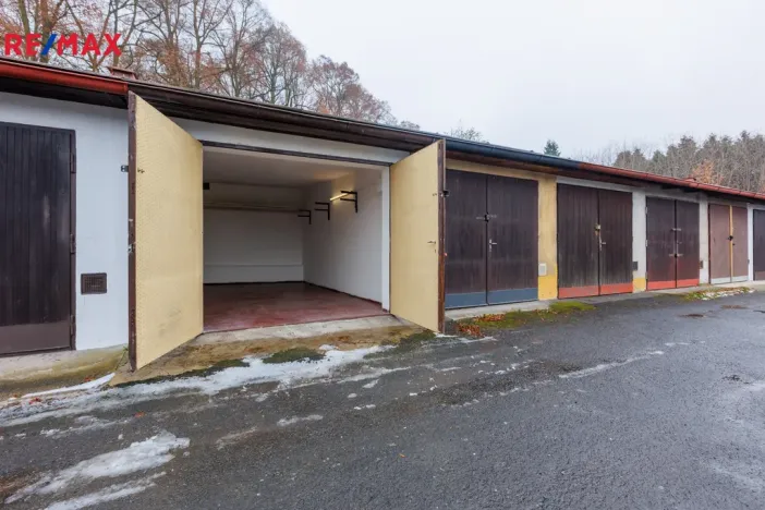 Prodej garáže, Karlovy Vary, 19 m2