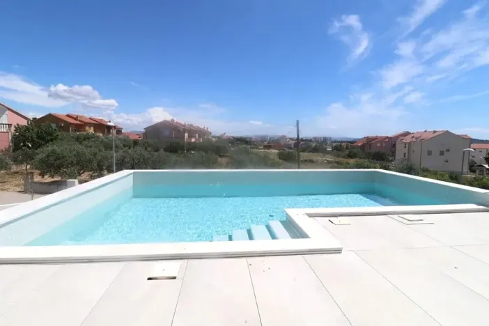 Prodej rodinného domu, Vodice, Chorvatsko, 194 m2