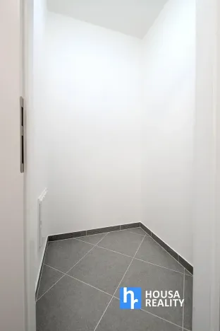 Pronájem bytu 2+kk, Praha - Prosek, Čakovická, 55 m2