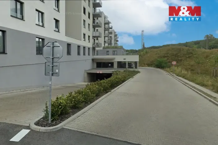 Prodej garážového stání, Praha, Čerpadlová, 33 m2