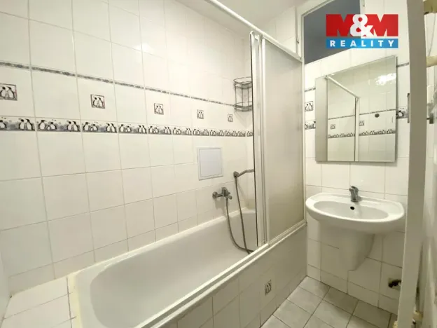 Pronájem bytu 2+1, Sokolov, Slezská, 61 m2