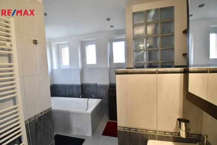 Pronájem bytu 2+1, Chrudim - Chrudim III, Víta Nejedlého, 60 m2