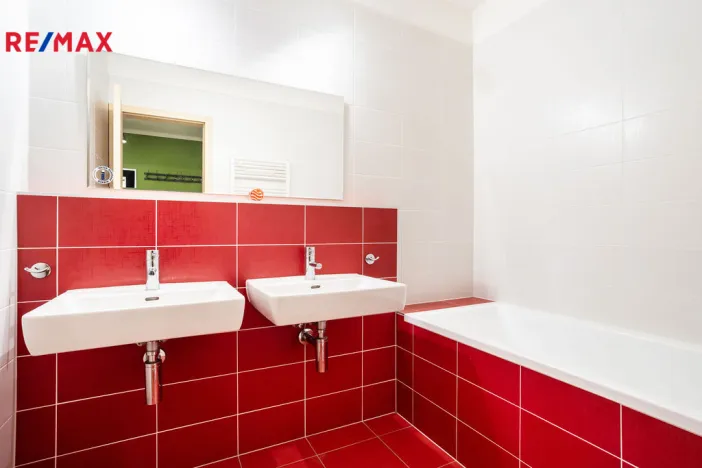 Prodej bytu 2+kk, Karlovy Vary, Libušina, 51 m2