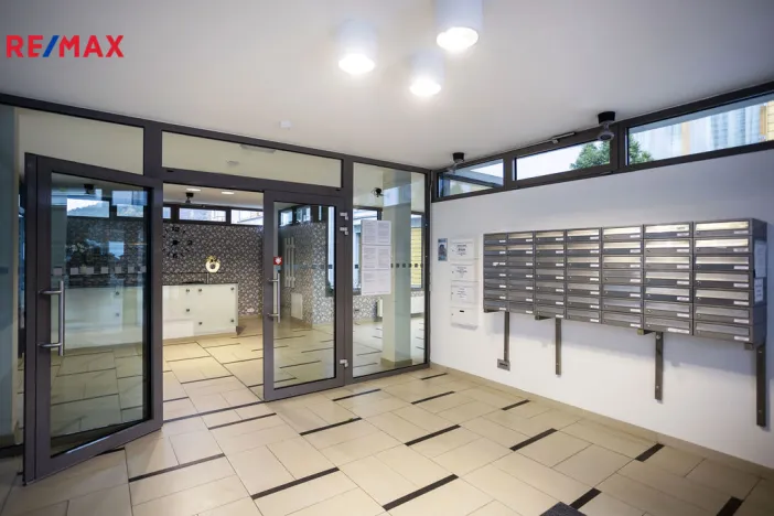 Prodej bytu 2+kk, Karlovy Vary, Libušina, 51 m2