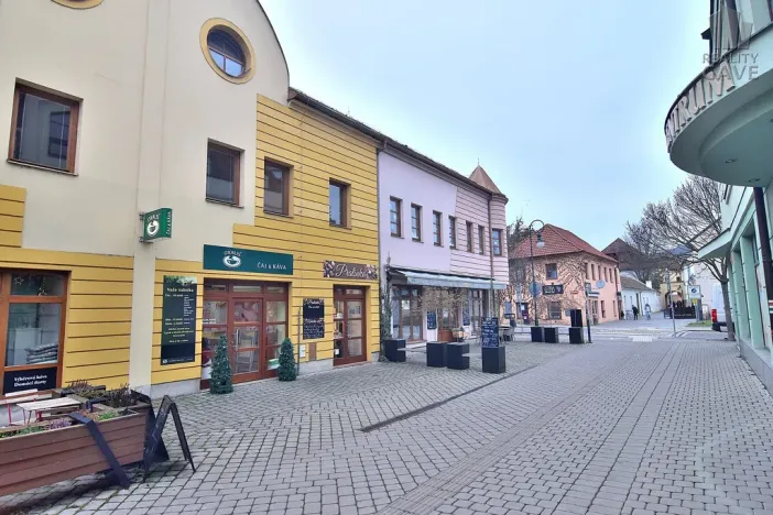 Pronájem obchodního prostoru, Beroun - Beroun-Centrum, Slapská, 68 m2