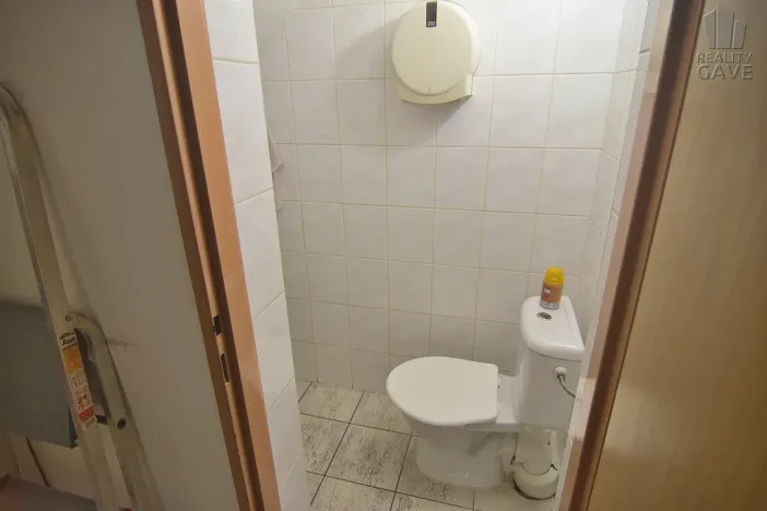 Pronájem obchodního prostoru, Beroun - Beroun-Centrum, Slapská, 68 m2