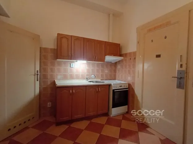 Pronájem bytu 2+kk, Praha - Žižkov, Biskupcova, 45 m2